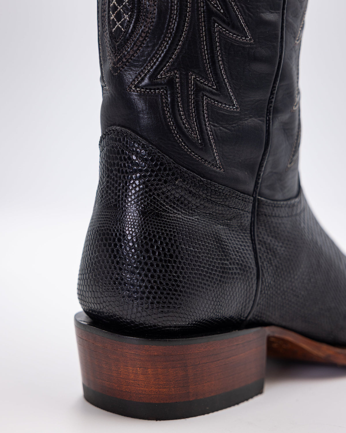 Carter Onyx