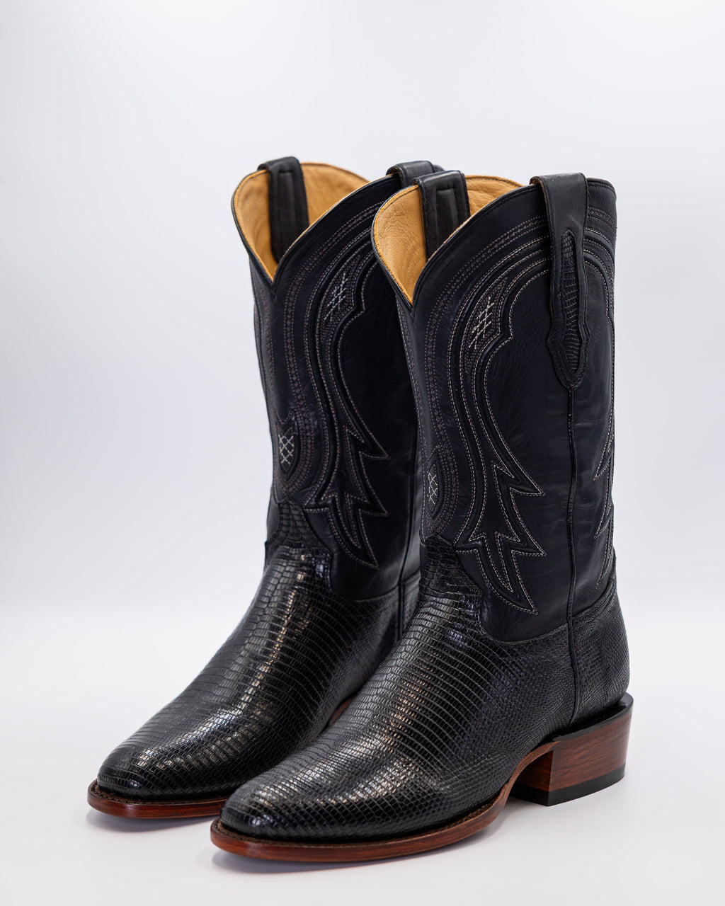 Carter Onyx